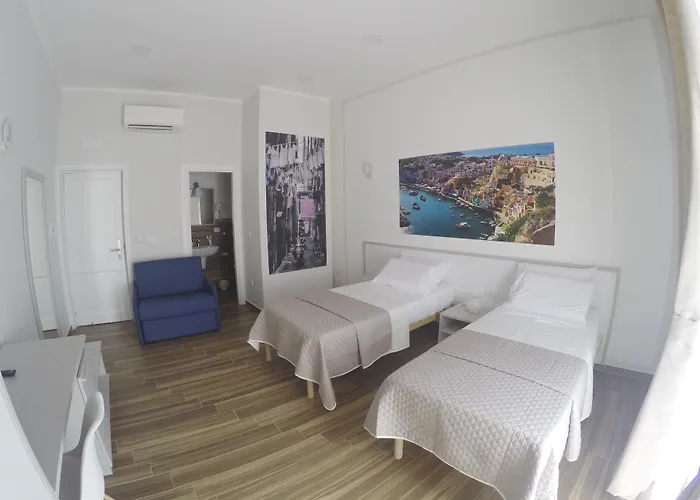 Rooms Stazione Centrale Neapol