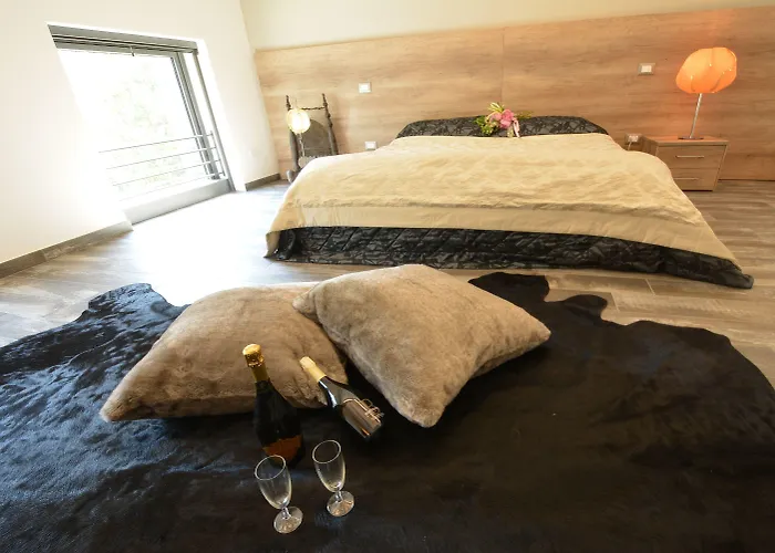 Resilienza Hotel Mira