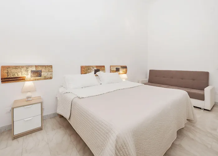 B&B Two Flowers Roma