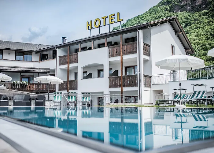 Hotel Foerstlerhof Postal / Burgstall
