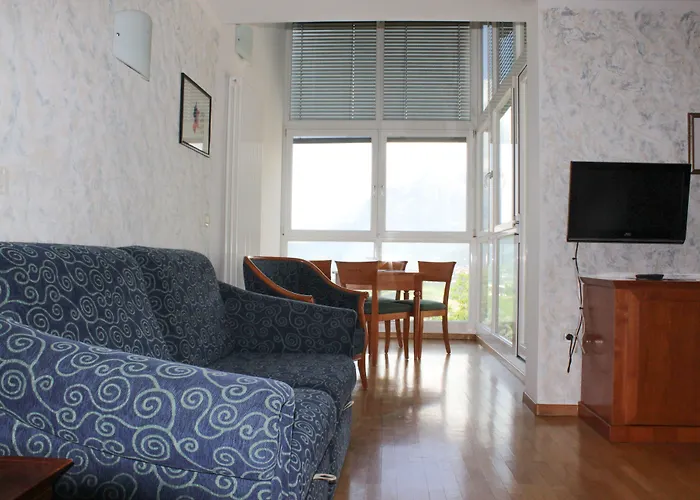 Hotel Tannerhof Schenna