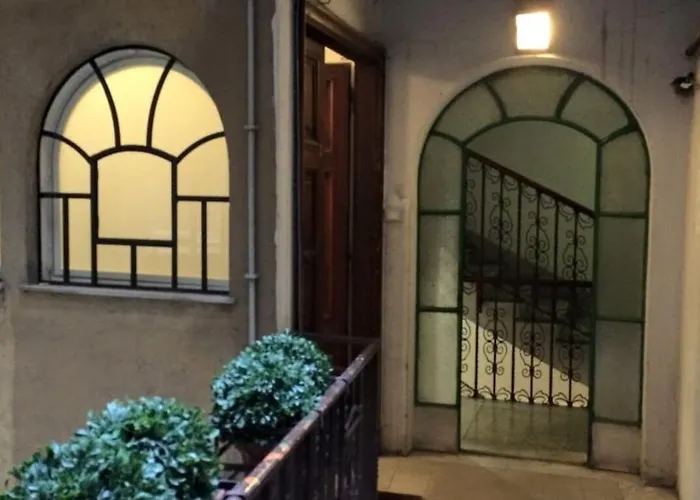 Hotel Infinity Castle Rzym