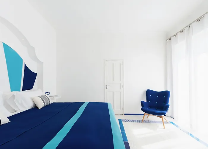 Boutique Suites In Piazzetta Capri