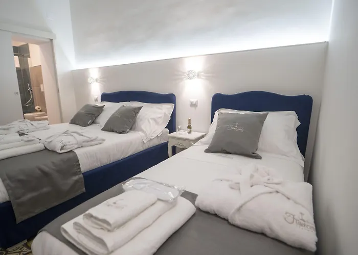 Dimora Fantasia Charme B&B Bari