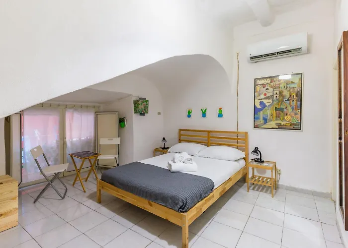 Double Room At Historical Palazzo Spinelli Neapol