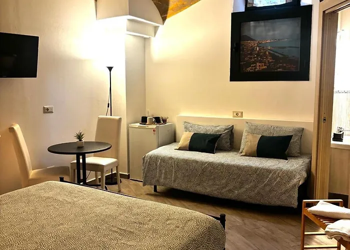 Petros Rooms&Apartments Salerno