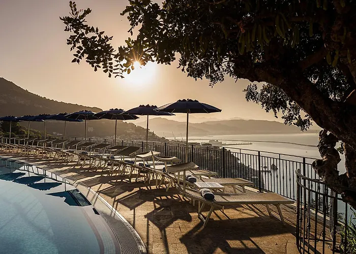 Hotel Raito Vietri