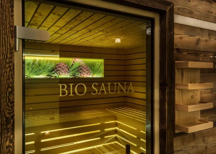 Hotel La Fradora - Dolomites Hotel San Cassiano 