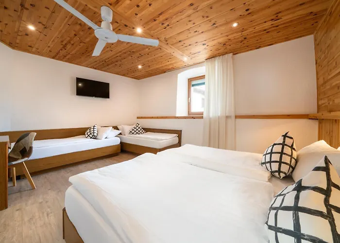 Hotel Deva Riva del Garda