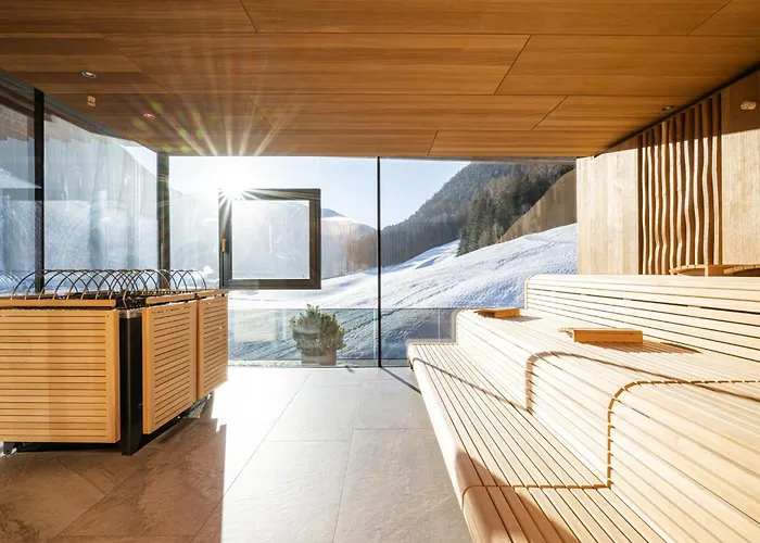 Alpine Luxury Spa Resort Schwarzenstein Lutago