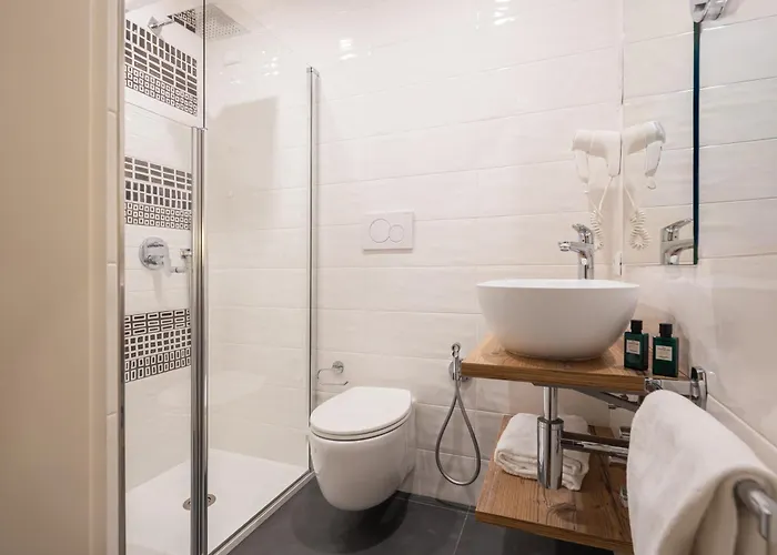 Hotel Villa Claudia Torbole Sul Garda