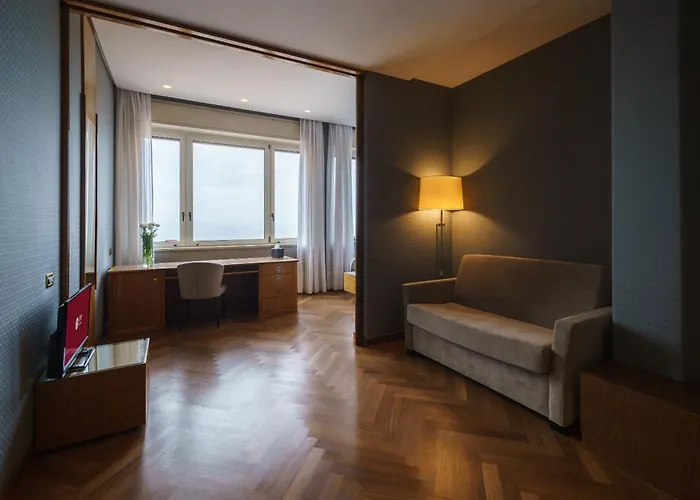 Hotel Exe Majestic Neapel