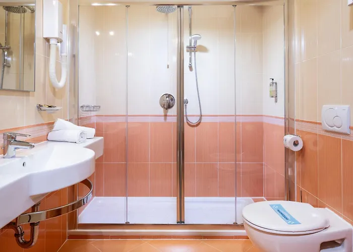 Hotel Caravel Limone sul Garda