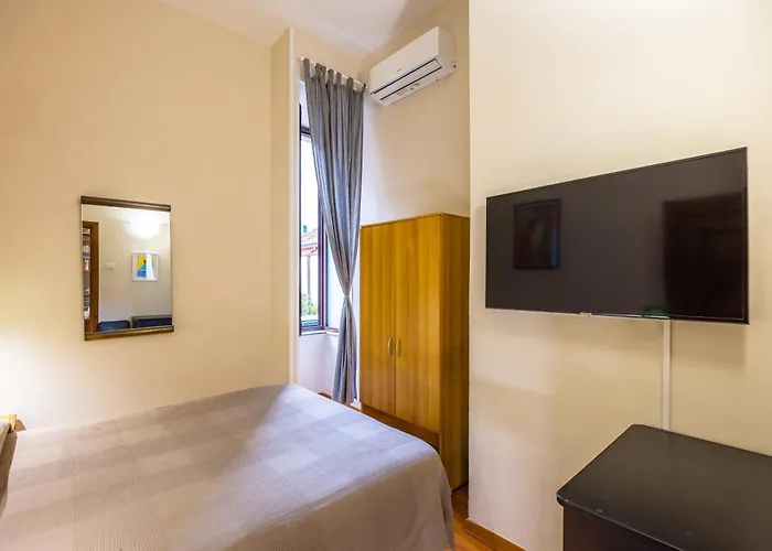 Bed and Breakfast Relax In Centro Neapol