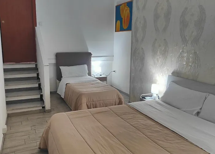 Bed and Breakfast Le Ginestre In Centro Salerno
