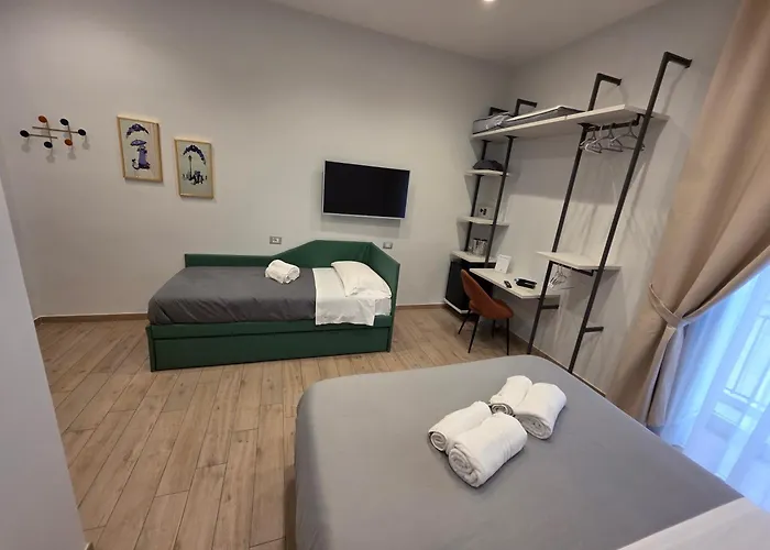 Hotel Toledo Rose Neapol