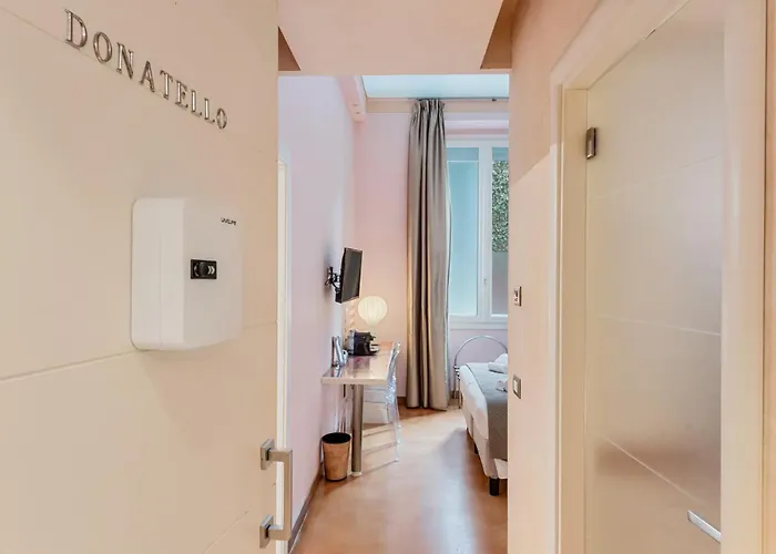 Aurora Garden Lodging - Rooms & Apartment Florença