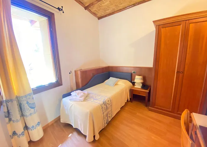 Hotel Villa Canu Càbras