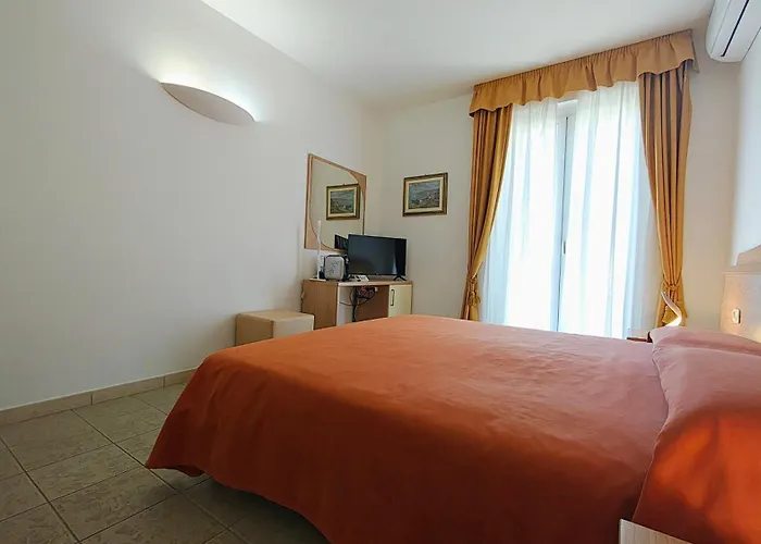 Hotel Villa Smeraldo Orbetello