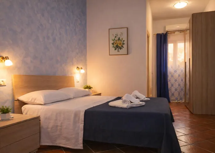 Donna Ginevra Rooms - A soli 300m dalla Spiaggia Lido Marini