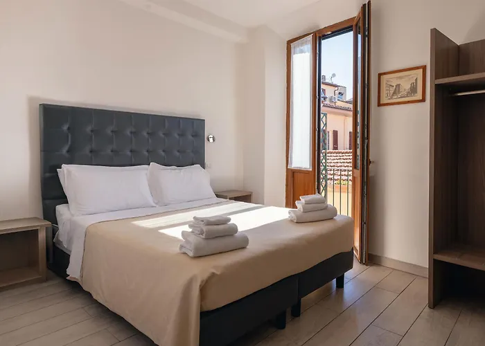 Holiday Rooms Guest House Florencja