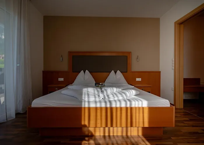 Garni Hotel Peterlinhof Kaltern