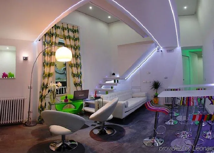 The Fresh Glamour Accommodation Neapol
