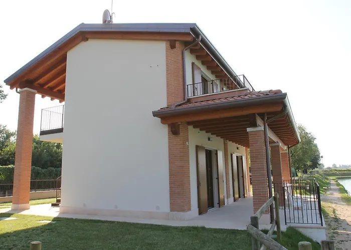 Bed and Breakfast Laghetto ai Portici Pastrengo