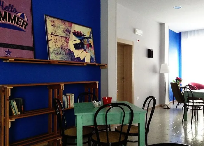 Hotel Byron solo per giovani Riccione