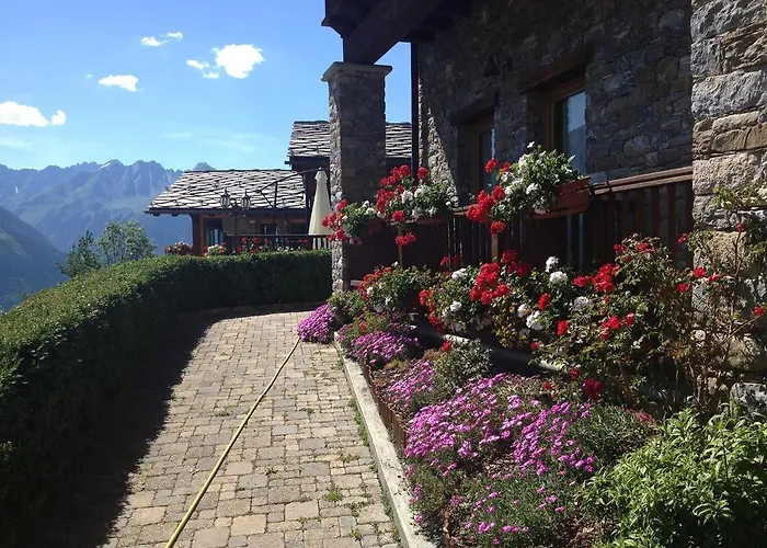 Hotel Les Combes La Salle