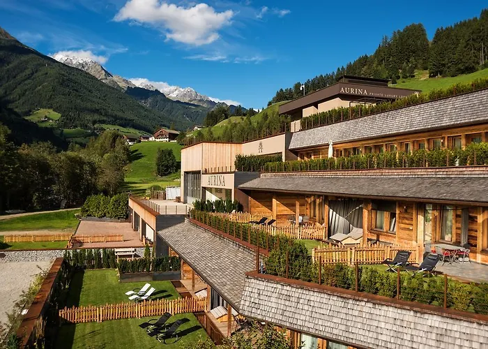 Aurina Lodges Lutago