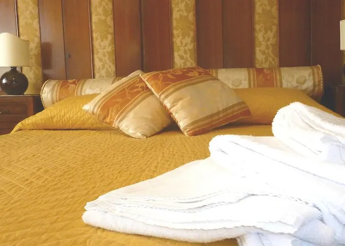 Romulus Rex Hotel