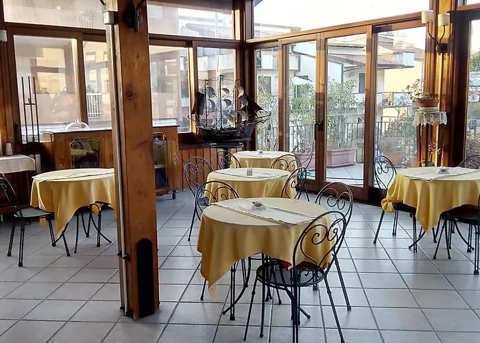 Hotel Santa Lucia Capo dʼOrlando