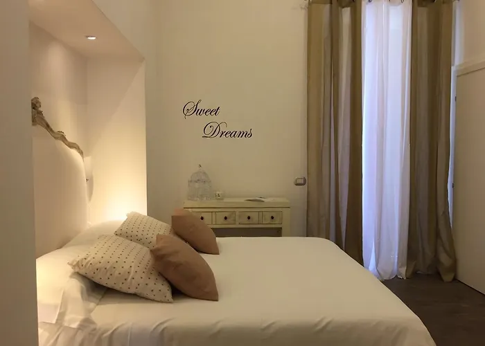 B&B Central Station Suite Neapol