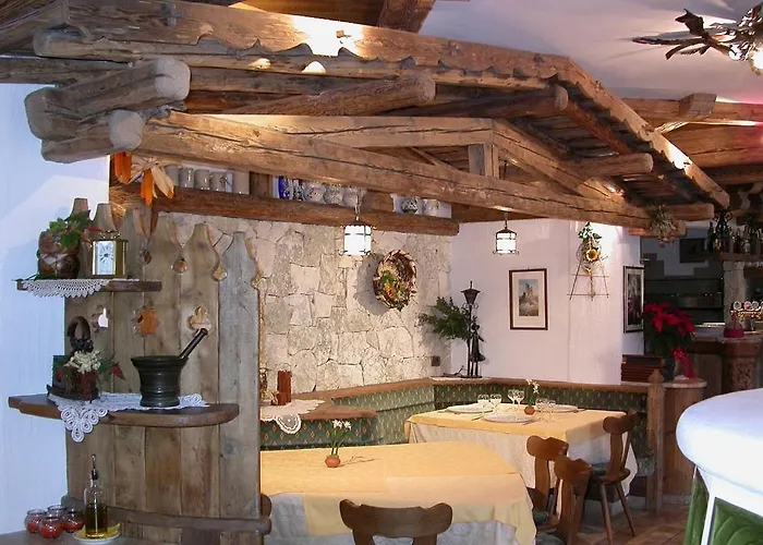 Hotel Garni Soreie Pozza di Fassa