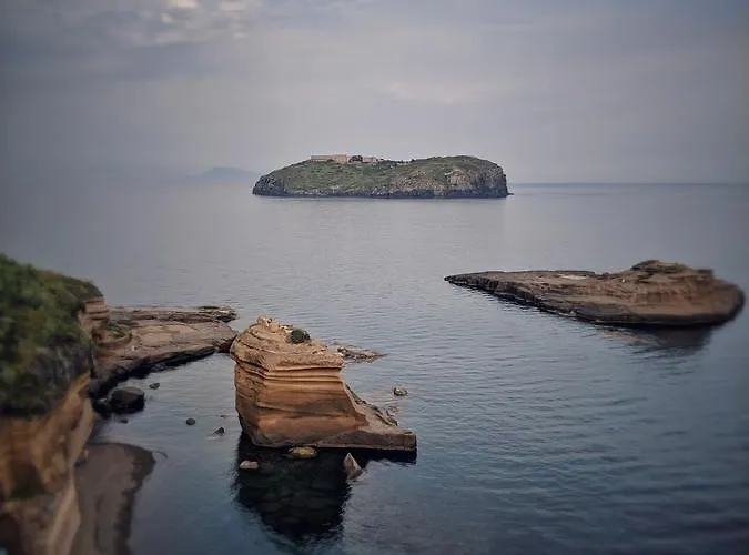 Hotel Mezzatorre Ventotene