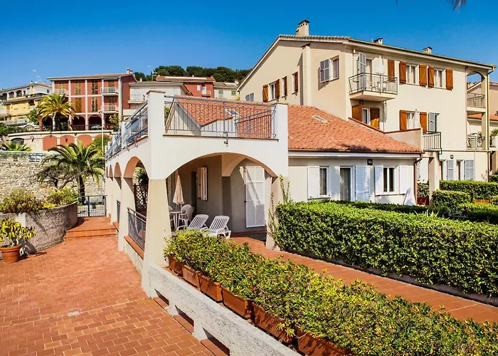 Il Borgo Della Rovere San Bartolomeo Al Mare