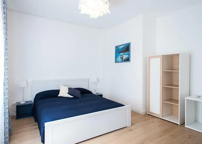 Mondello Beach Rooms - By The Sea