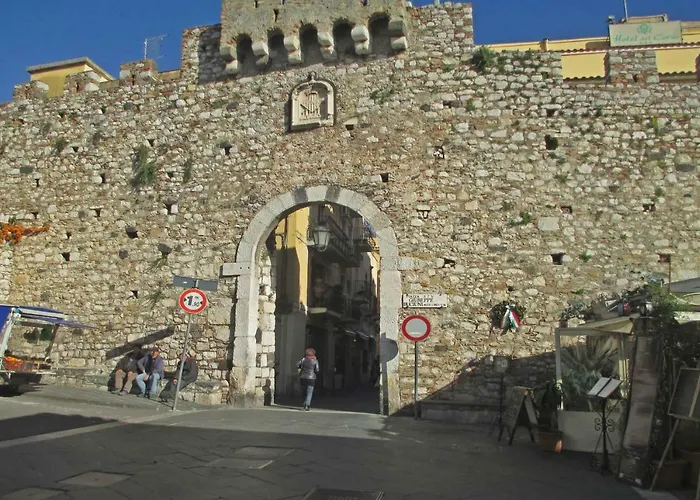 Bed & Breakfast La Rocca Taormina