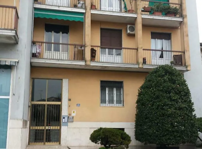 Hotel La via per Milano Vigevano