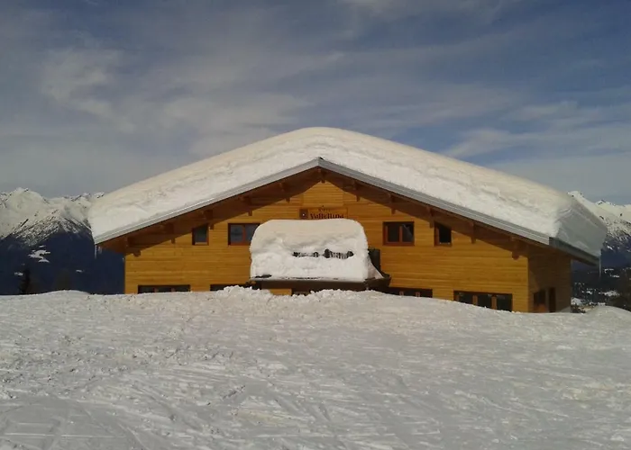 Hotel Bed & Rooms , Corte Rossa -1 Min Walk To Bernina Express Tirano