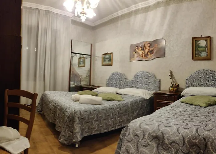 Hillary House Hotel Fiumicino